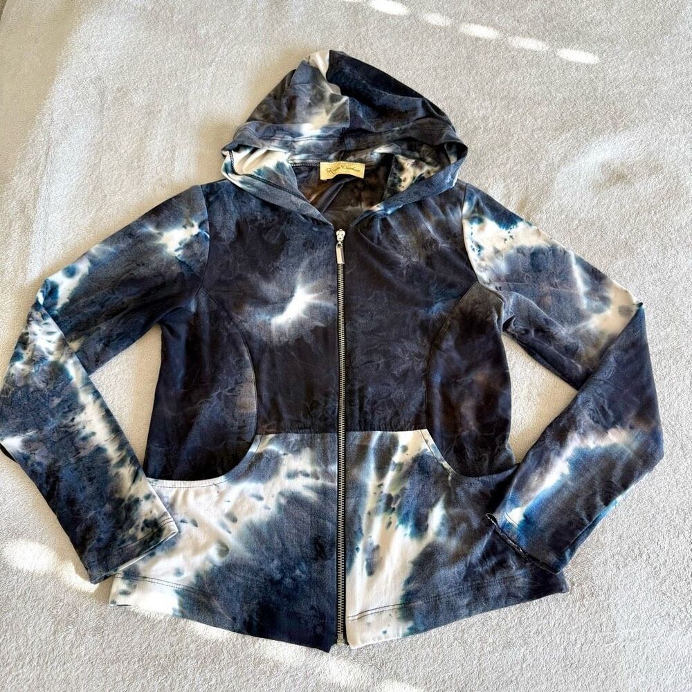 Kristin Crenshaw Black and White Tie Dye Lightweight Zip Up Hoodie - Picture 11 of 11